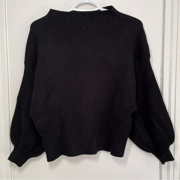 Line & Dot Balloon Sleeve Sweater size S - Picture 3 of 5